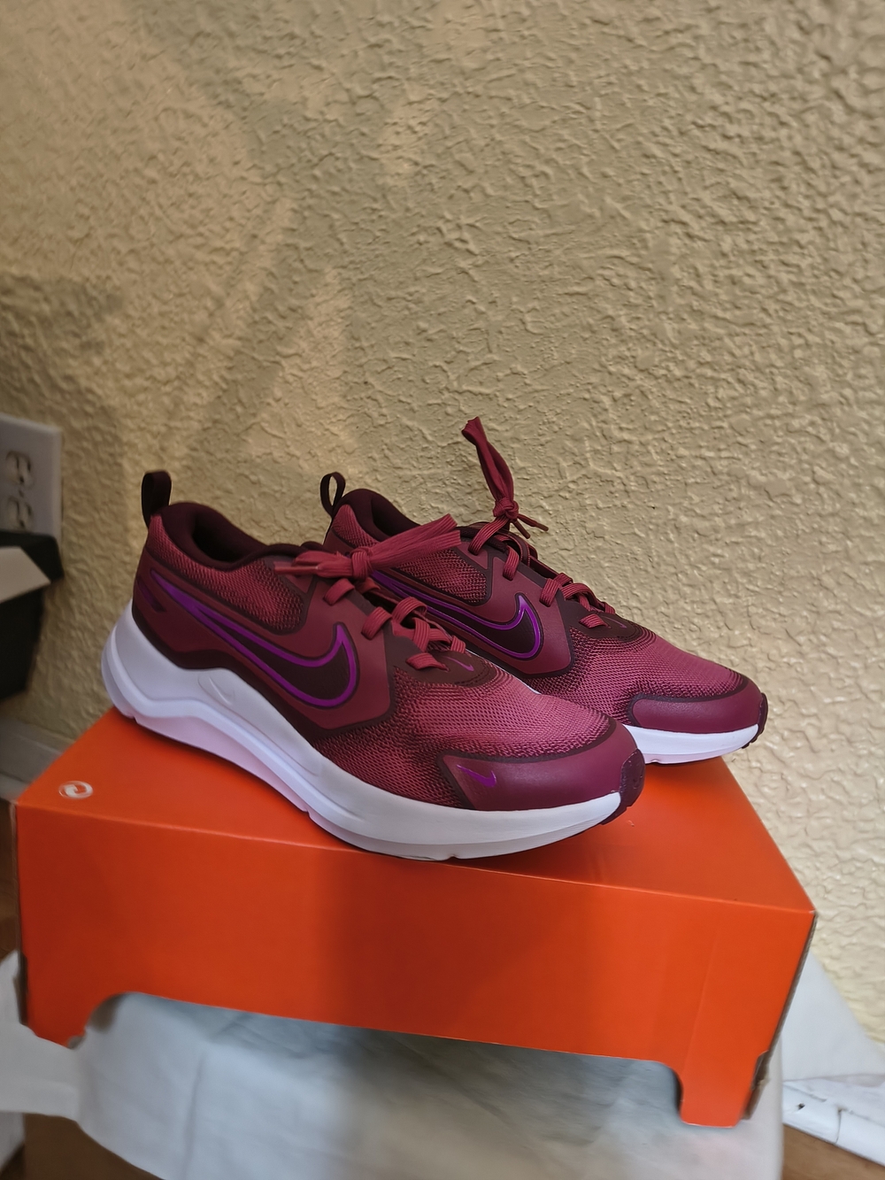 Nike Kids & Women's Cosmic Runners Magenta Running Shoes with Purple Accents